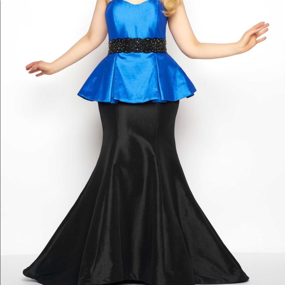 NWT Mac Duggal Size 14W